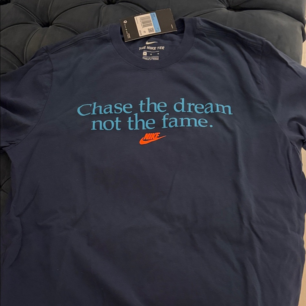 Nike Navy T-Shirt NWT